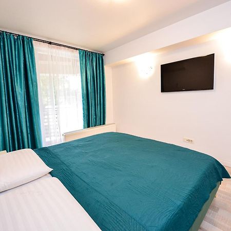 City Center Suite With Terrace Bucharest Exterior photo