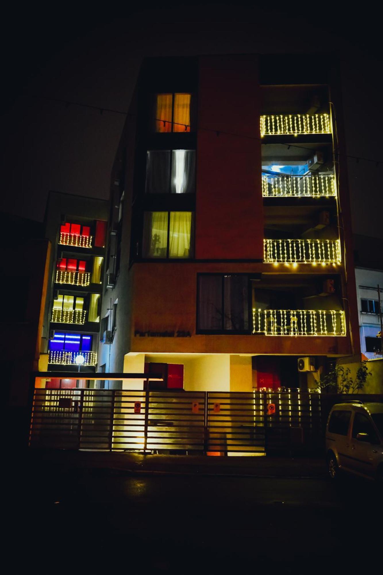 City Center Suite With Terrace Bucharest Exterior photo