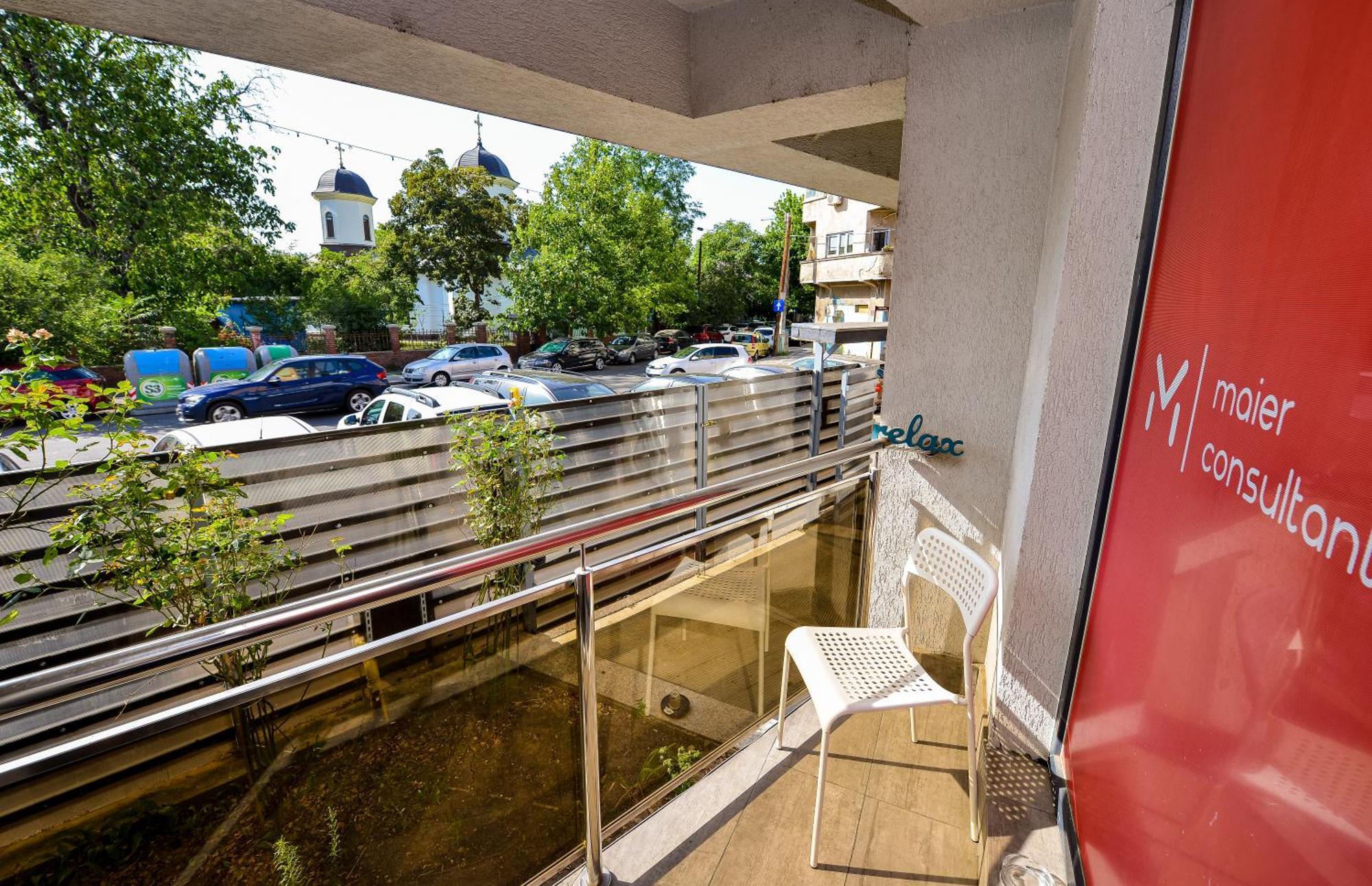 City Center Suite With Terrace Bucharest Exterior photo