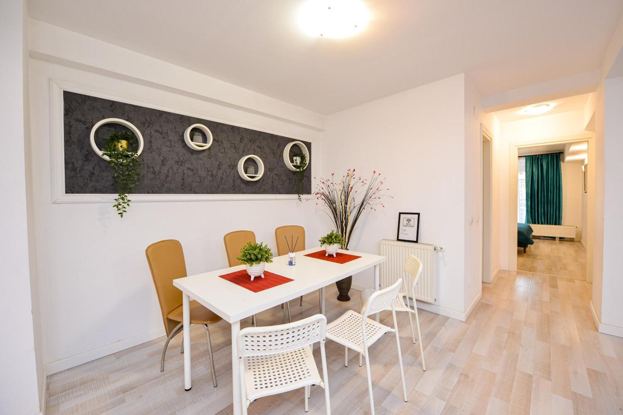 City Center Suite With Terrace Bucharest Exterior photo
